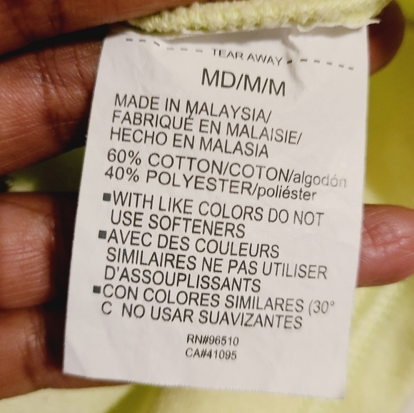 Under Armour | Women's Neon Yellow Short Sleeve Sweatershirt (Size Medium) - Picture 4 of 11